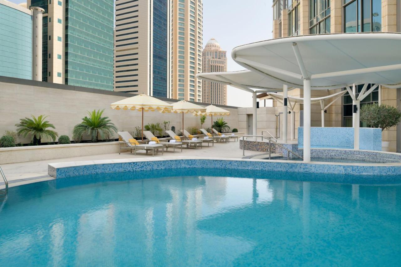 Le Meridien City Center Doha Bagian luar foto